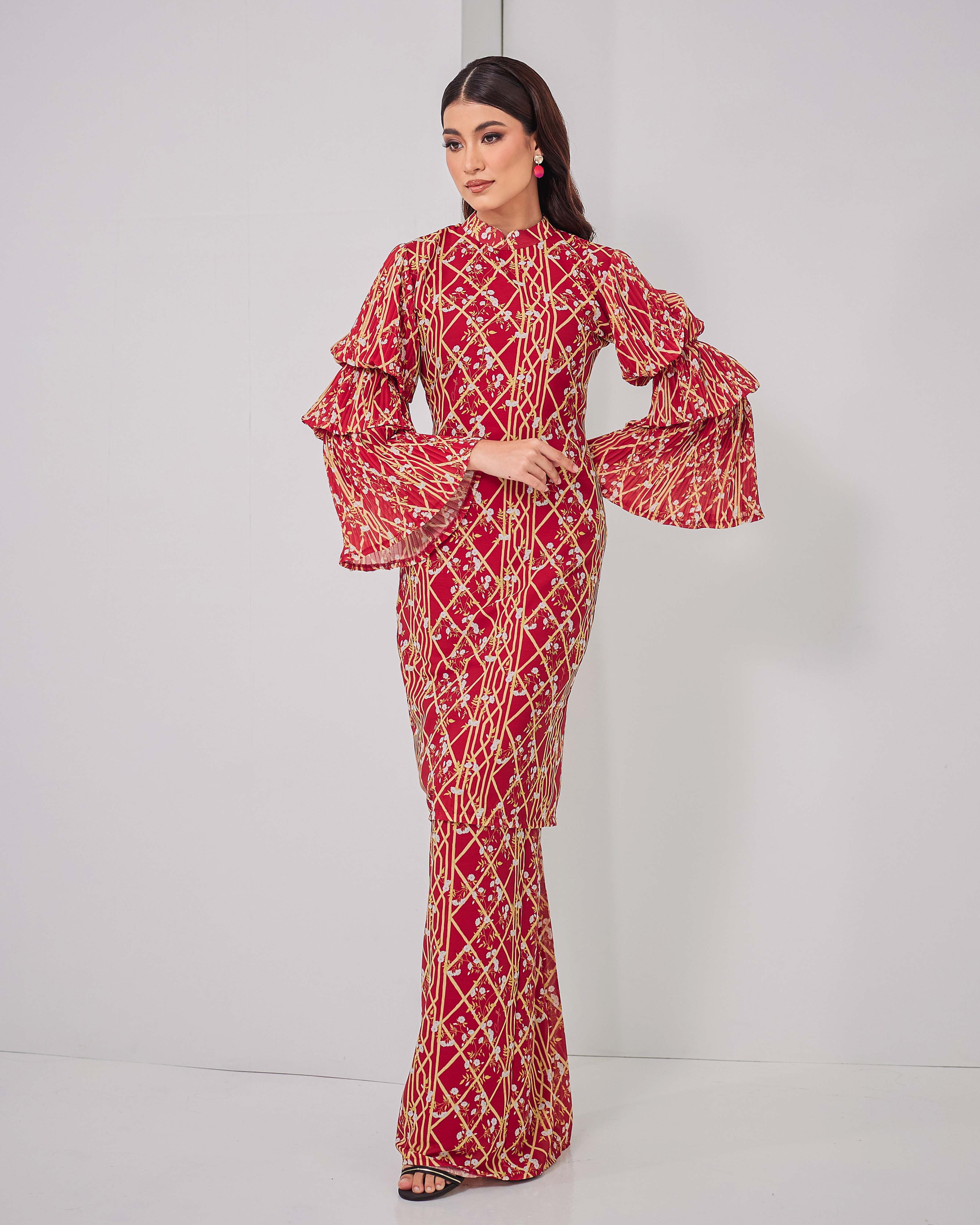 NILAM KURUNG IN ROSELLE